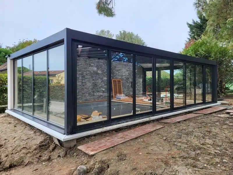 Véranda Aluminium Panorama vue de l'extérieur