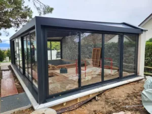 Véranda pour piscine ou spa